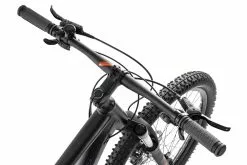 Axess BRASH 2022 -Mountainbike Geschäft axess brash 27 5 black matt grey orange 87648 06