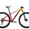 Trek Marlin 7 2022 -Mountainbike Geschäft trek marlin 7 marigold to radioactive red fade 82031 82032 01