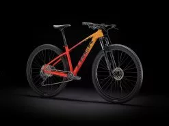 Trek Marlin 7 2022 -Mountainbike Geschäft trek marlin 7 marigold to radioactive red fade 82031 82032 02