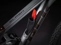 Trek Slash 9.8 XT 2022 -Mountainbike Geschäft trek slash 9 8 xt lithium grey 85924 05